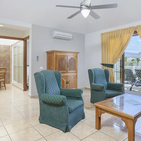Ξενοδοχείο με διαμερίσματα Royal Tenerife Country Club 4*