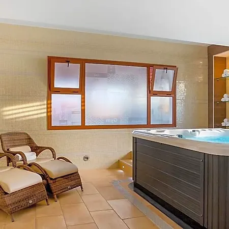 מלון דירות Royal Tenerife Country Club 4*