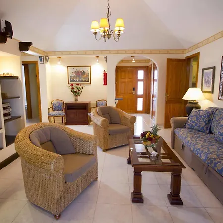 Ξενοδοχείο με διαμερίσματα Royal Tenerife Country Club 4*